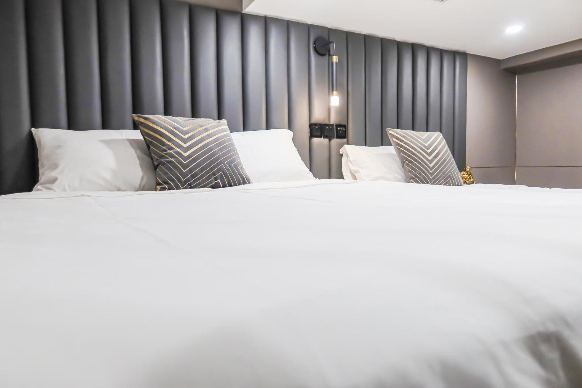 R Residences Singapura Luaran gambar